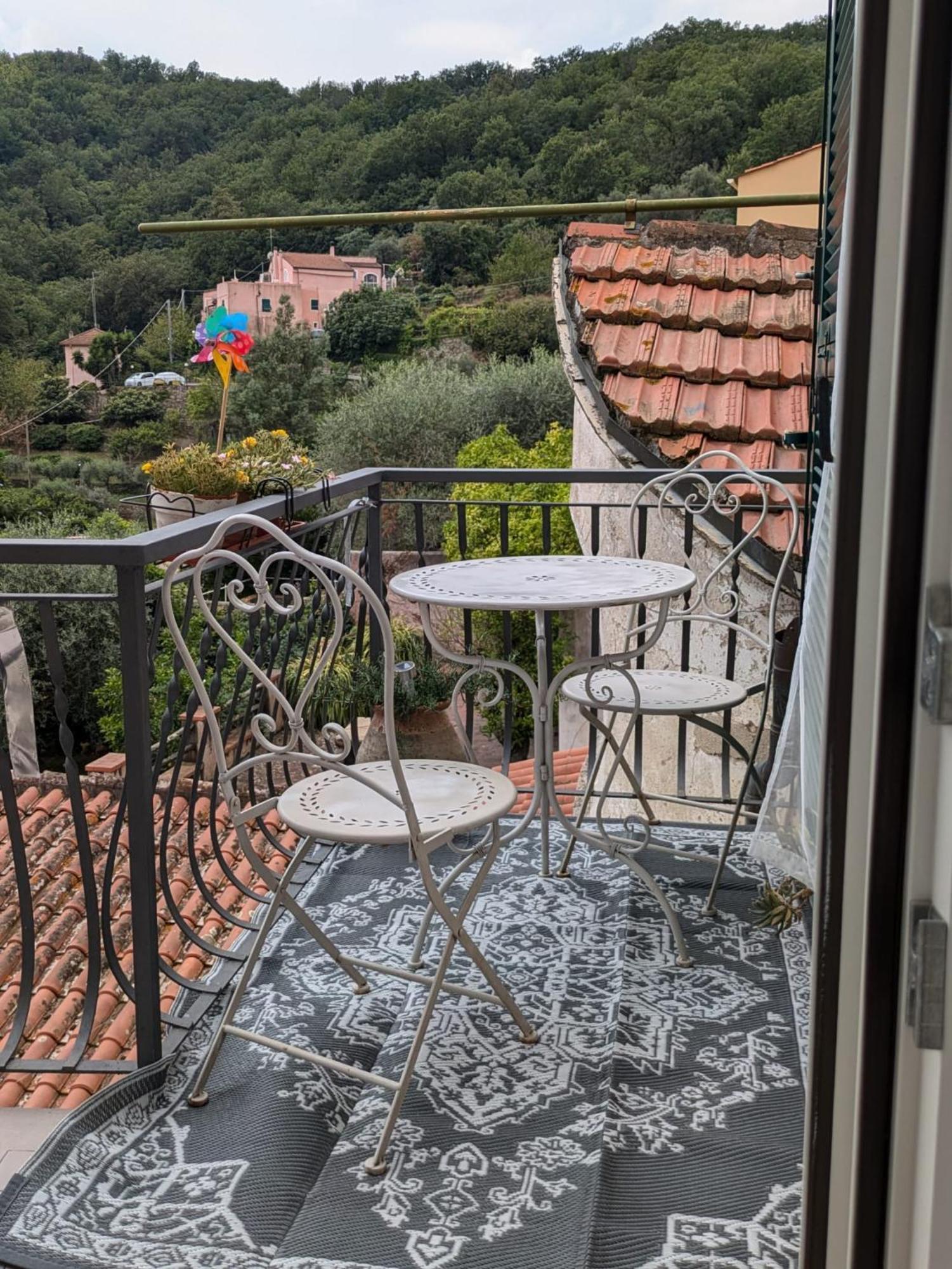 Casa Viola Bed And Breakfast Dimora Di Campagna Calice Ligure Kültér fotó
