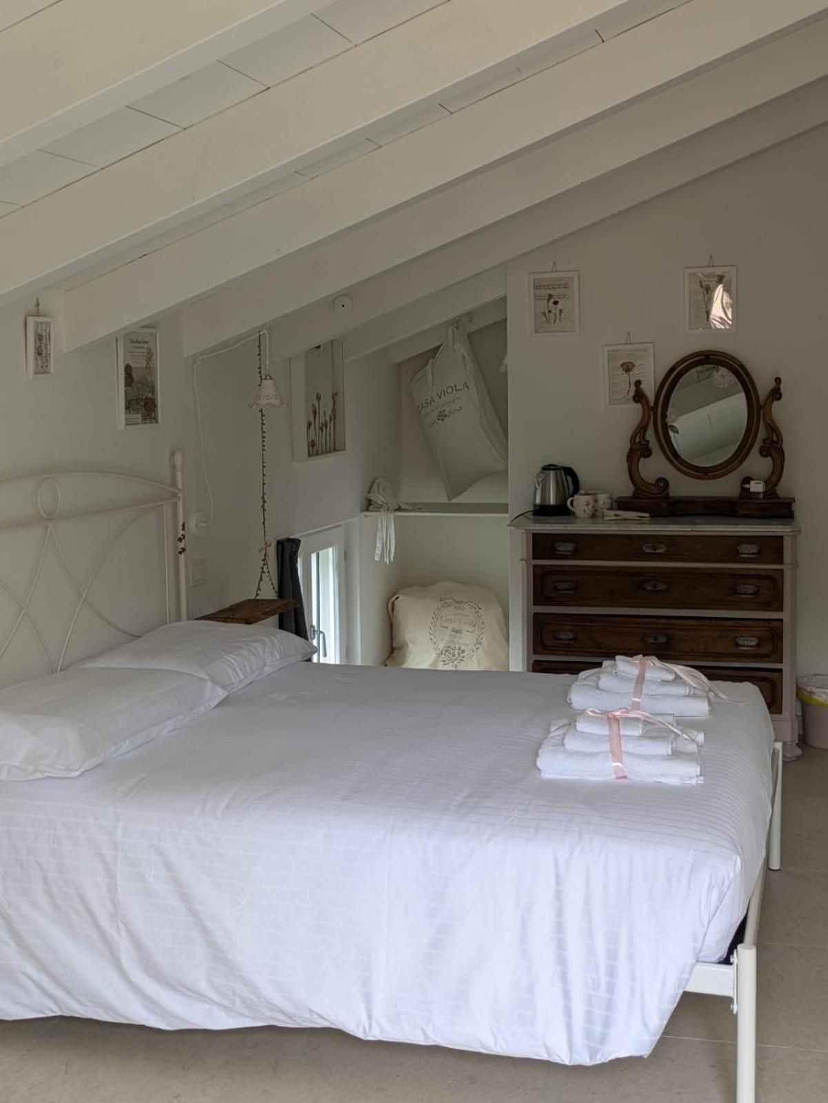 Casa Viola Bed And Breakfast Dimora Di Campagna Calice Ligure Kültér fotó