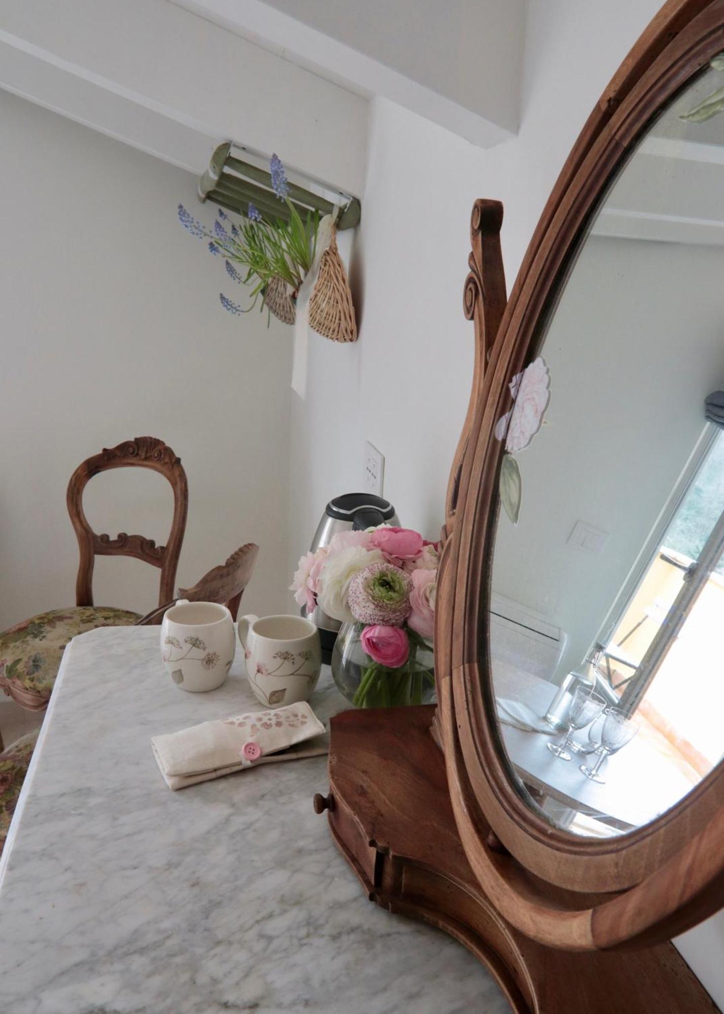 Casa Viola Bed And Breakfast Dimora Di Campagna Calice Ligure Kültér fotó